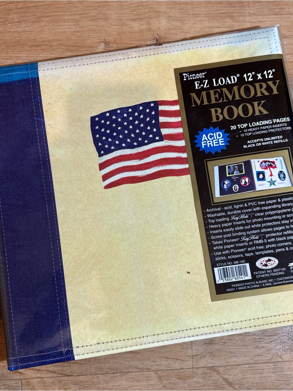 Pioneer Memories Glory American Flag White Blue Album 12x12 Scrapbook 20 Pages